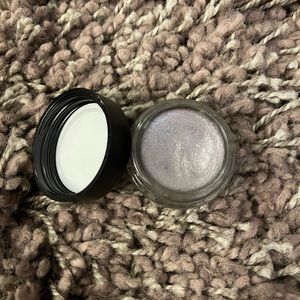 MAC paint pot “Dangerous Cuvée”
